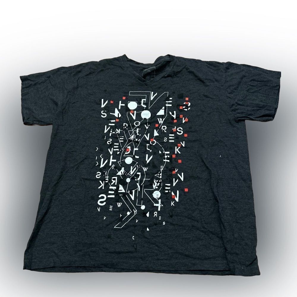 Men’s Sean John V-neck T-shirt